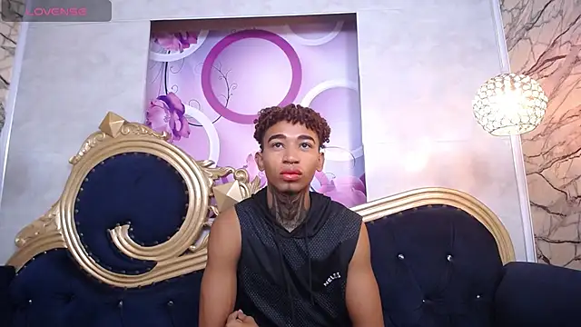 Snapshot of sexy_blacks_ chatting on 23, 1, 2025 sexy blacks online show from 23, 1, 2025