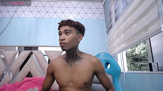 Snapshot of sexy_blacks_ chatting on 15, 2, 2025 sexy blacks online show from 15, 2, 2025