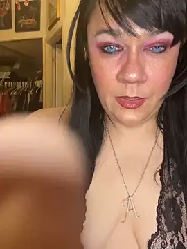 sexyasscougar online show from 8, 3, 2025