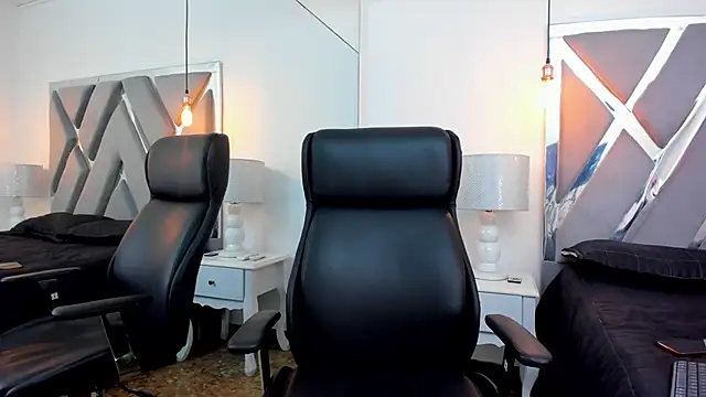 ChloeHarper  online show from 29, 9, 2025