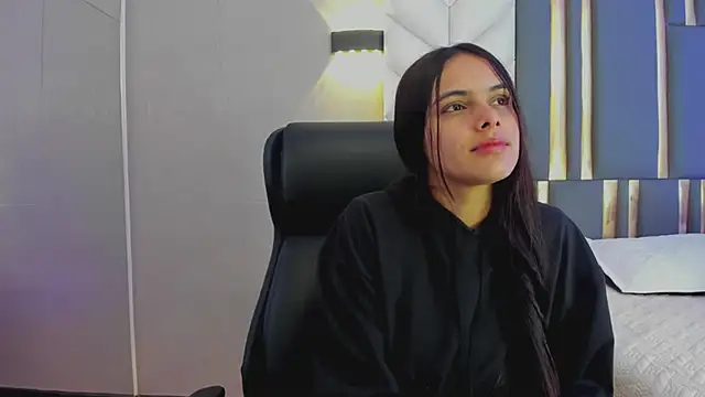 Snapshot of ChloeHarper_ chatting on 1, 5, 2026 ChloeHarper online show from 1, 5, 2026