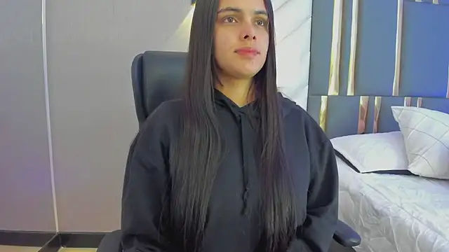 Snapshot of ChloeHarper_ chatting on 27, 5, 2026 ChloeHarper online show from 27, 5, 2026