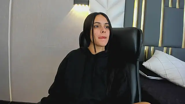 Snapshot of ChloeHarper_ chatting on 19, 7, 2026 ChloeHarper online show from 19, 7, 2026