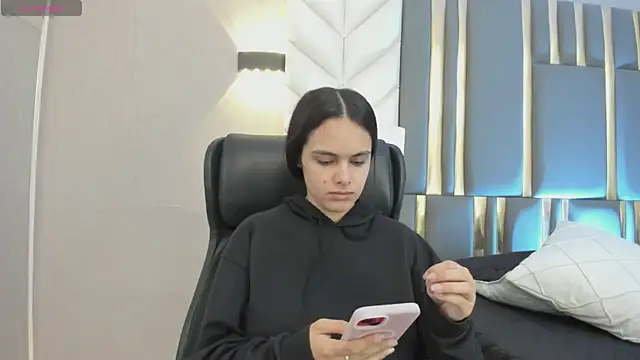 Snapshot of ChloeHarper_ chatting on 30, 7, 2026 ChloeHarper online show from 30, 7, 2026