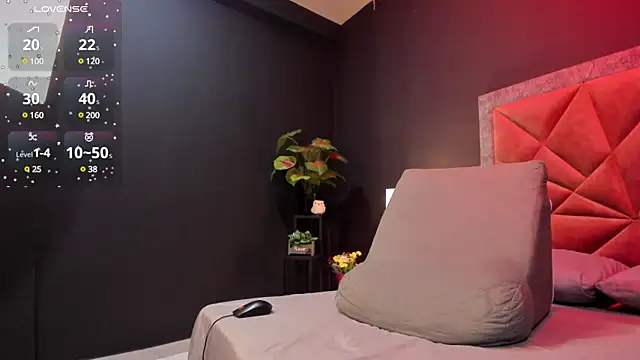 mia milff online show from 6, 3, 2025