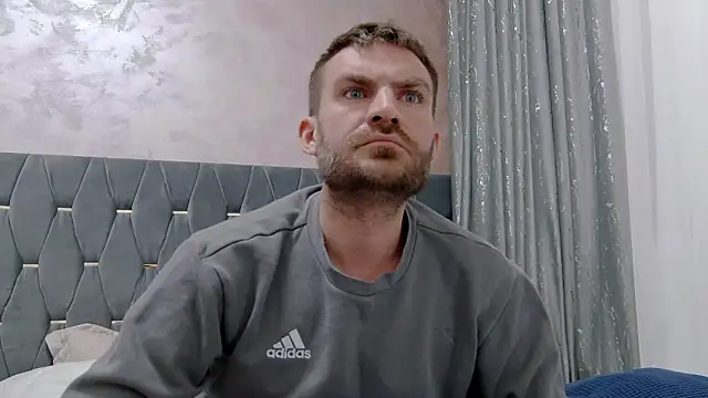 Snapshot of 10in_deluxe chatting on 10, 2, 2026 10in deluxe online show from 10, 2, 2026