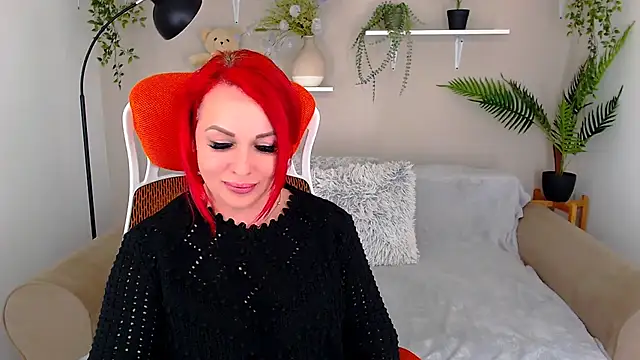 Snapshot of RedHeadBridget chatting on 14, 3, 2025 RedHeadBridget online show from 14, 3, 2025
