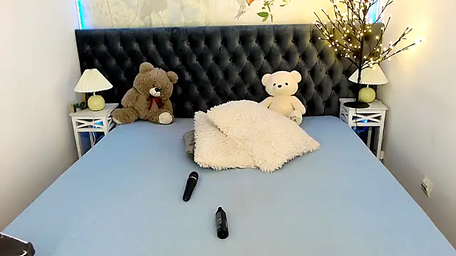 Snapshot of RedHeadBridget chatting on 6, 10, 2025 RedHeadBridget online show from 6, 10, 2025