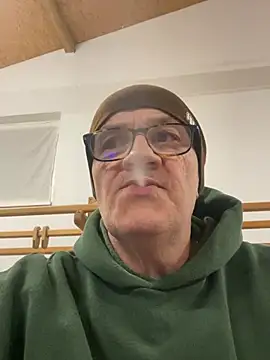 Snapshot of Big_Ugly chatting on 21, 3, 2025 Big Ugly online show from 21, 3, 2025