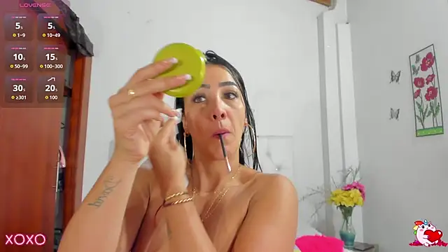 VenussVega online show from 9, 10, 2025