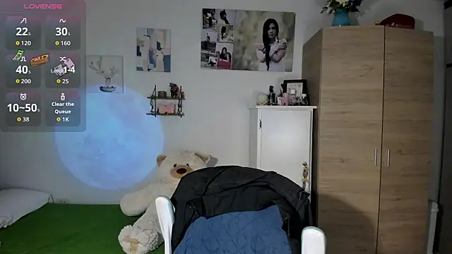 VeronikaOlsen online show from 8, 10, 2025