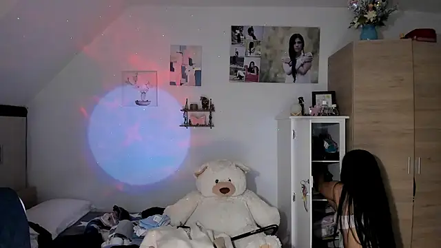 VeronikaOlsen online show from 29, 10, 2025