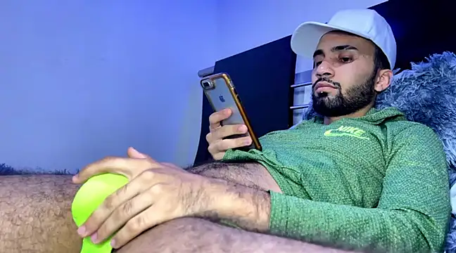 Snapshot of Dar_milk chatting on 8, 3, 2025 Dar milk online show from 8, 3, 2025