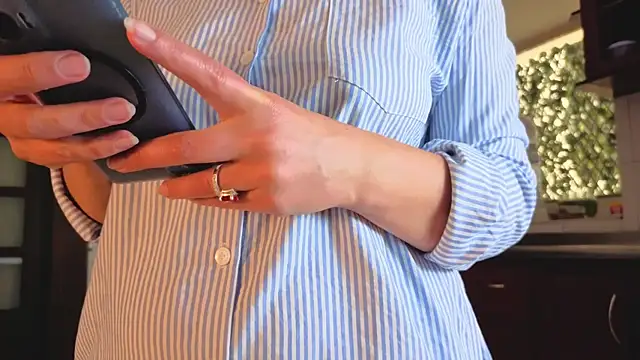 scarlett moore online show from 23, 2, 2026