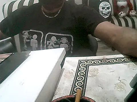 MezaRDanOnLineee online show from 10, 2, 2025