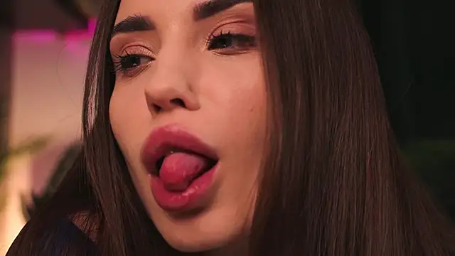 BabyYoda- online show from 10, 3, 2025