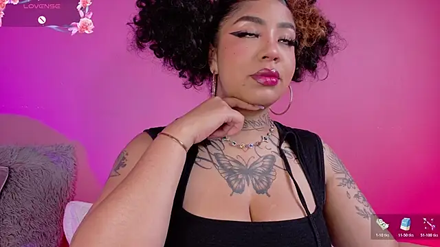 foxxy-lov3 online show from 6, 3, 2026