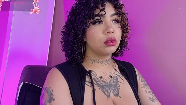 foxxy-lov3 online show from 20, 4, 2026