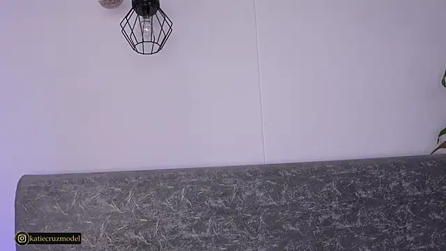 katie cruz online show from 20, 12, 2025