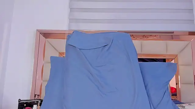 violetta-brown1 online show from 10, 3, 2025