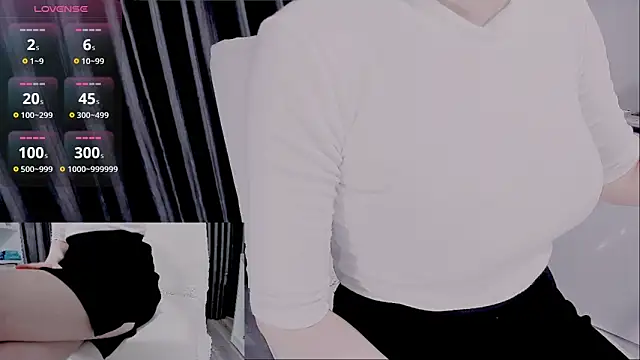Snapshot of ella_zz chatting on 23, 1, 2025 ella zz online show from 23, 1, 2025