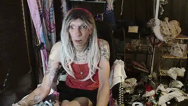 Ombeline1 online show from 5, 10, 2025