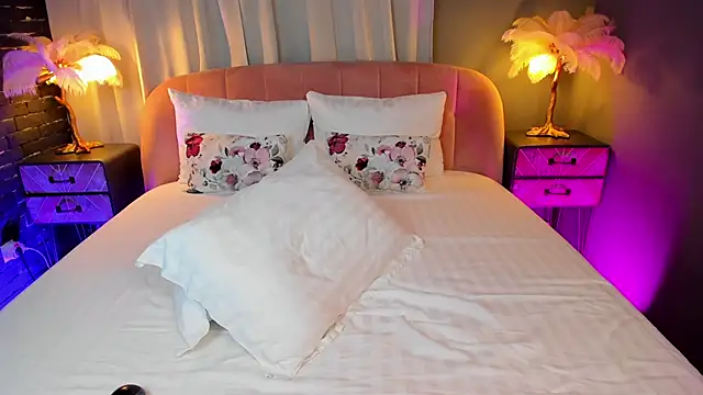 AmedeeaBanks online show from 17, 11, 2025