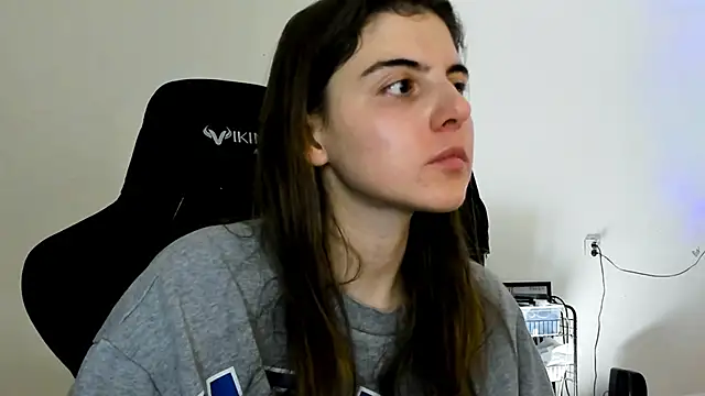 emmamurrr online show from 13, 12, 2025