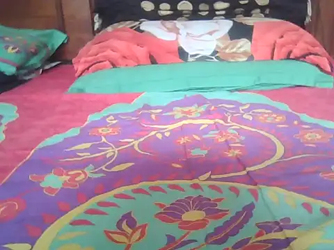 Nuttysub online show from 17, 10, 2025