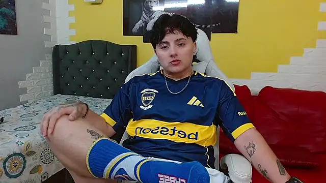 isabeautyx19 online show from 22, 3, 2026