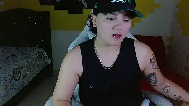 isabeautyx19 online show from 25, 3, 2026