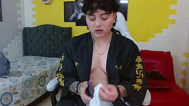 isabeautyx19 online show from 31, 3, 2026