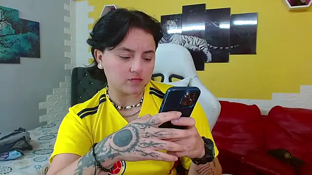 isabeautyx19 online show from 5, 4, 2026