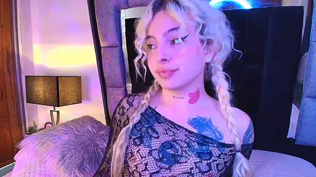 Bonnie vega online show from 16, 3, 2025