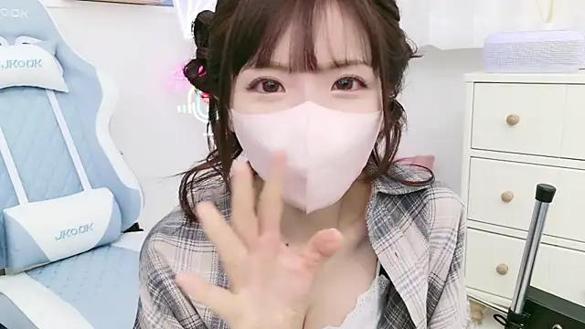 -minami- online show from 22, 3, 2025