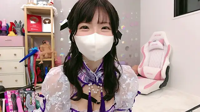 Snapshot of -minami- chatting on 28, 7, 2026 -minami- online show from 28, 7, 2026