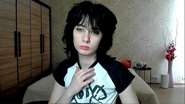 Snapshot of JulisSweet chatting on 3, 2, 2025 JulisSweet online show from 3, 2, 2025