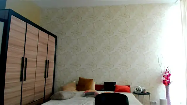 Snapshot of JulisSweet chatting on 7, 2, 2025 JulisSweet online show from 7, 2, 2025