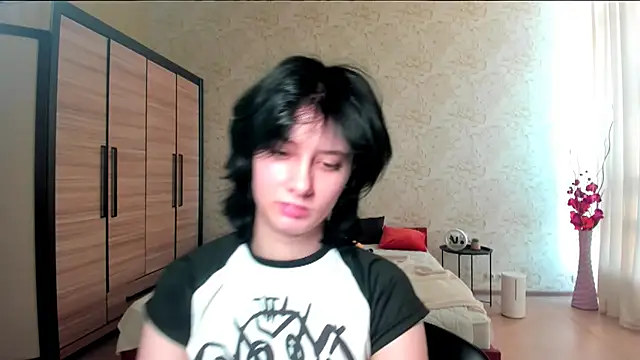 Snapshot of JulisSweet chatting on 10, 2, 2025 JulisSweet online show from 10, 2, 2025