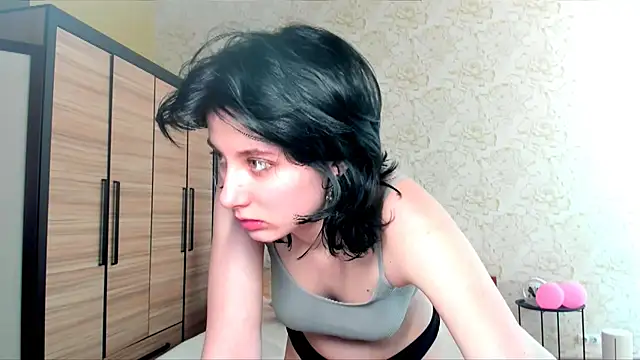 Snapshot of JulisSweet chatting on 27, 2, 2025 JulisSweet online show from 27, 2, 2025