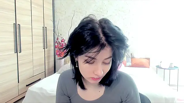 Snapshot of JulisSweet chatting on 8, 3, 2025 JulisSweet online show from 8, 3, 2025