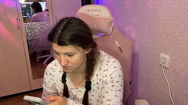 Snapshot of Katrin__kiss chatting on 4, 2, 2026 Katrin kiss online show from 4, 2, 2026