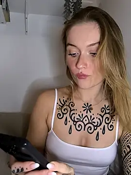 Snapshot of Goldloeckchen159 chatting on 10, 10, 2025 Goldloeckchen159 online show from 10, 10, 2025