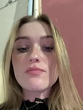 Snapshot of Goldloeckchen159 chatting on 24, 11, 2025 Goldloeckchen159 online show from 24, 11, 2025