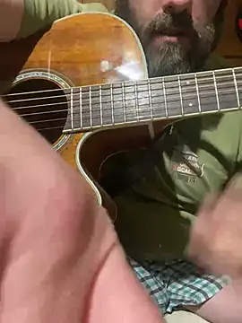 Snapshot of bigJohnson223 chatting on 19, 1, 2025 bigJohnson223 online show from 19, 1, 2025