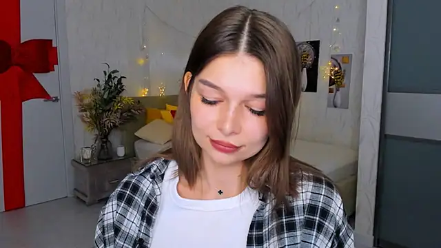 ContinentOfTranquility online show from 4, 2, 2025