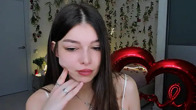 Snapshot of ContinentOfTranquility chatting on 15, 2, 2026 ContinentOfTranquility online show from 15, 2, 2026