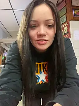 skinwalkingzombie online show from 28, 1, 2025