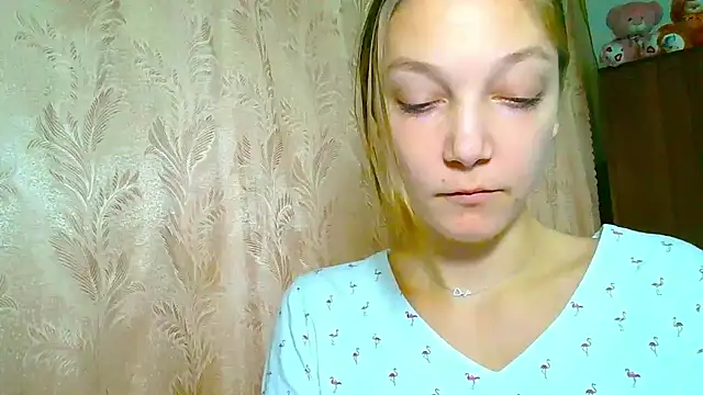 EmillyPlay online show from 11, 11, 2025