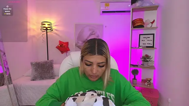 SALOOMEE   online show from 11, 3, 2025